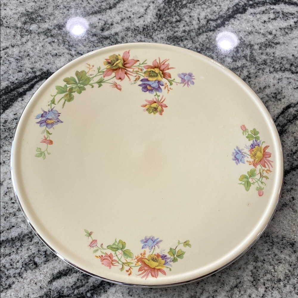 Vintage 1935 Homer Laughlin Kitchen Kraft Columbine Cake Plate!